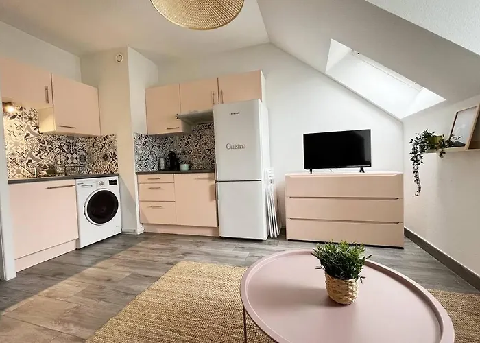 Bord De Proche Du Port 500m De La Baule