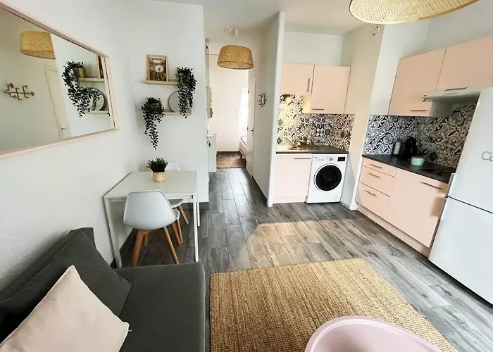 Bord De Proche Du Port 500m De La Baule *